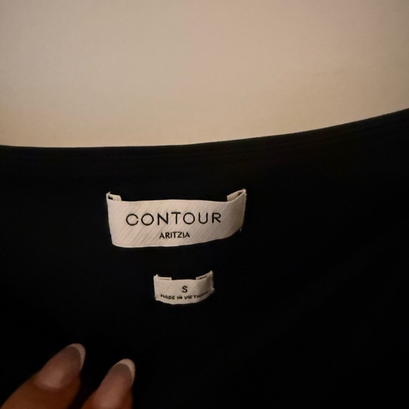 Aritzia Contour Black Square Neck Short Sleeve Top - Picture 3 of 4